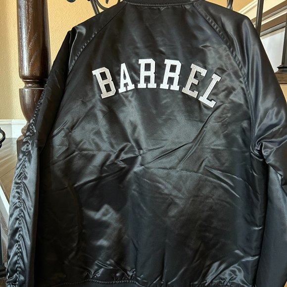 Barrel Women's Large Black Jacket NWT - Picture 5 of 9